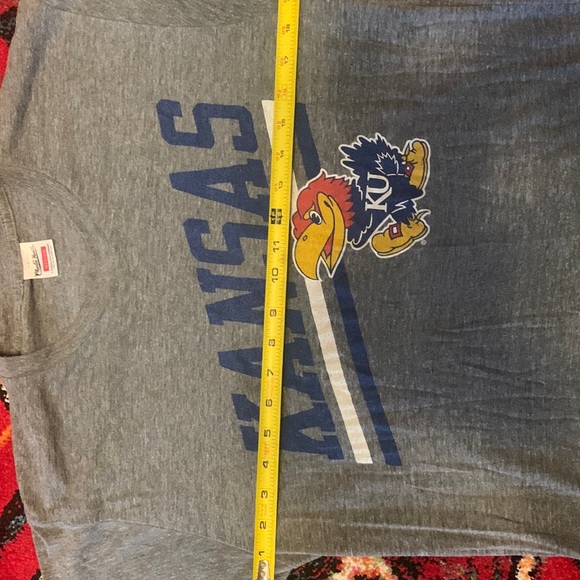 Charlie Hustle KU T-Shirt Medium - Picture 5 of 5